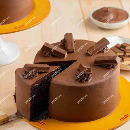 kitkat cake