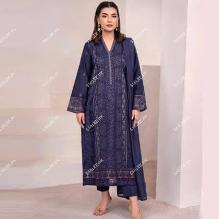 navy blue color suit