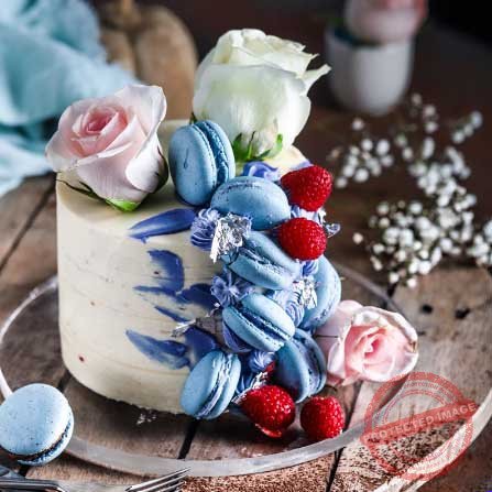 Rose Side Story Cake 3 Lbs by Aztec in Karachi Rose Side Story Cake 3 Lbs by Aztec in Karachi | Smilee