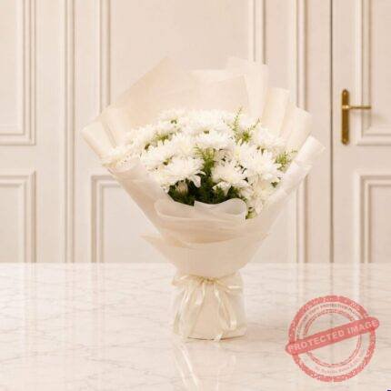 Wintry White flower arrangement in Lahore | Smilee