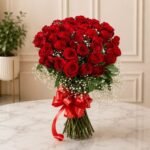 Imported Red Roses Hand Tied in Lahore | Smilee