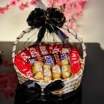 Gourmet Gift chocolate gift for Valentines Day | Smilee