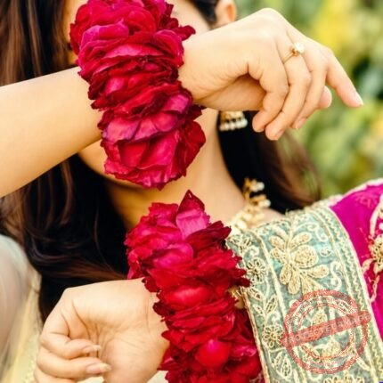 Gajra Pair (Add – on Product) | Smilee