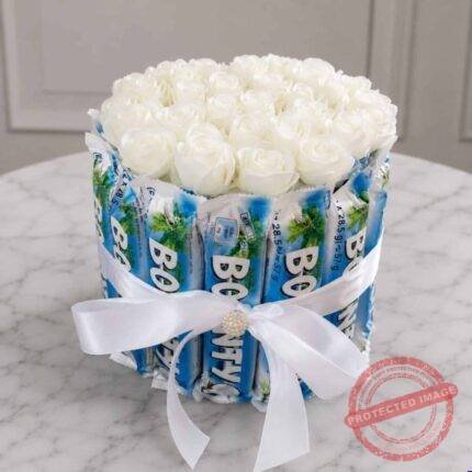 Bounty Bouquet chocolate gift for Valentines Day | Smilee