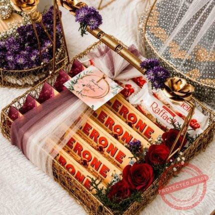 Tray of Love chocolate gift for Valentines Day | Smilee