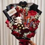 Tasteful Bouquet chocolate gift for Valentines Day | Smilee