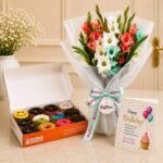 Bloom Delight gift for Valentines Day | Smilee