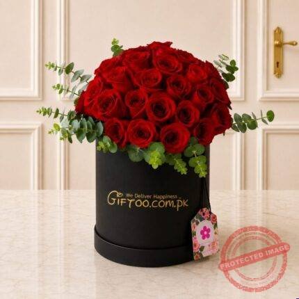 Red Lover Bloom flower arrangement in Lahore