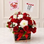 Love Flowers Box in Lahore for Valentines Day | Smilee