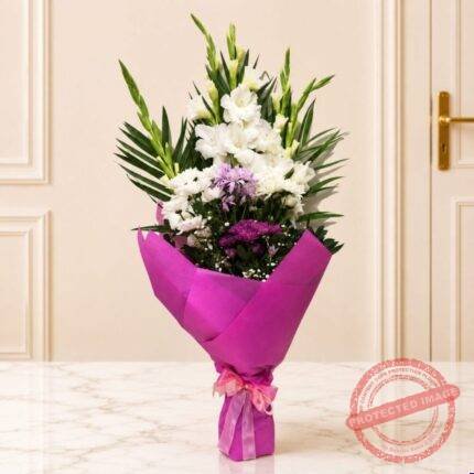 Majesty flower arrangement in Lahore | Smilee