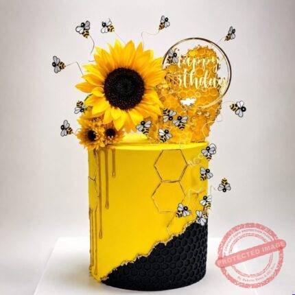 Honey Cake with Sun Flowers by O’Clock in Lahore | Smilee