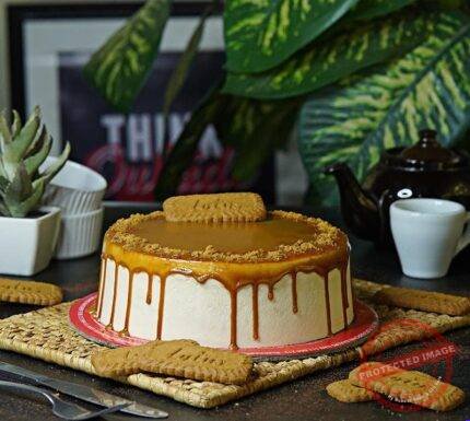 Lotus Cake by Black & Brown in Hyderabad | Smilee