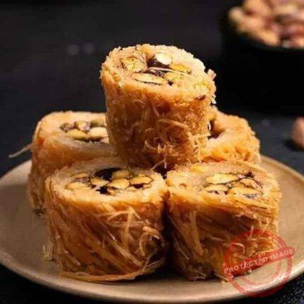 Mabrooma Delight gift by Arabian Delights | Smilee