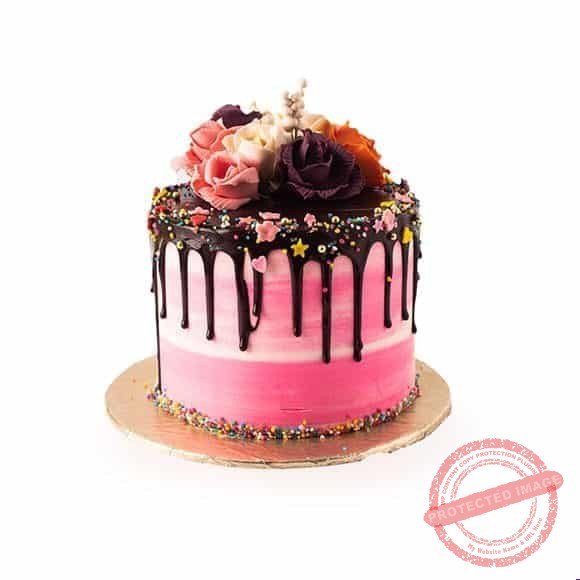 Customised Cake by Meer Customised Cake by Meer | Smilee