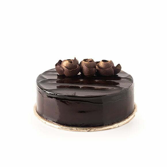 Caramel Crunch Cake – Meer Bakers Cakes Caramel Crunch Cake - Meer Bakers Cakes | Giftoo Pakistan