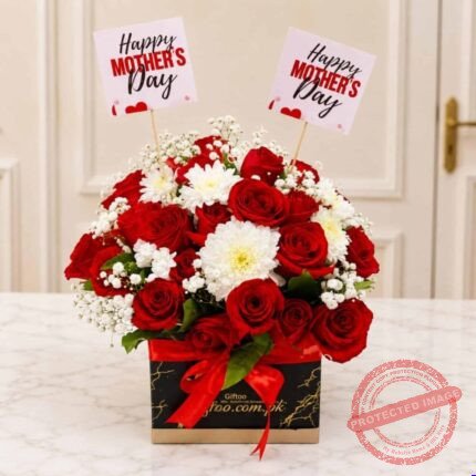 Special Flower Box for Mom - Faisalabad Flowers | Giftoo Pakistan
