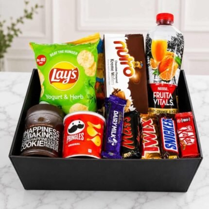 Snack Hamper - Anniversary Gifts | Smilee