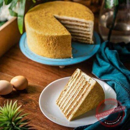 Honey Cake by Layers Bakeshop | Giftoo Pakistan