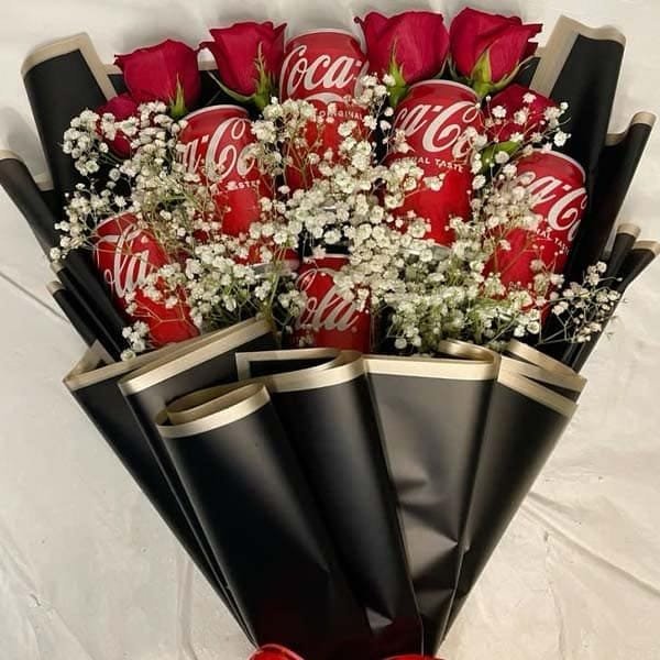 Bouquet for Coke Lovers – Anniversary Gifts Bouquet for Coke Lovers - Anniversary Gifts | Giftoo Pakistan