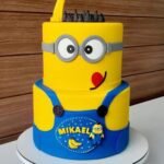 Cute Minion Cake - Cake O’Clock | Smilee