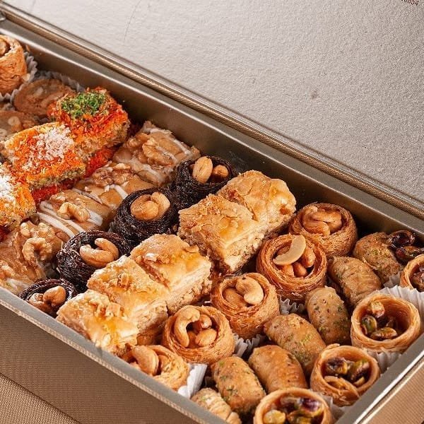 Premium Special Box – Arabian Delights Premium Special Box - Arabian Delights | Giftoo Pakistan