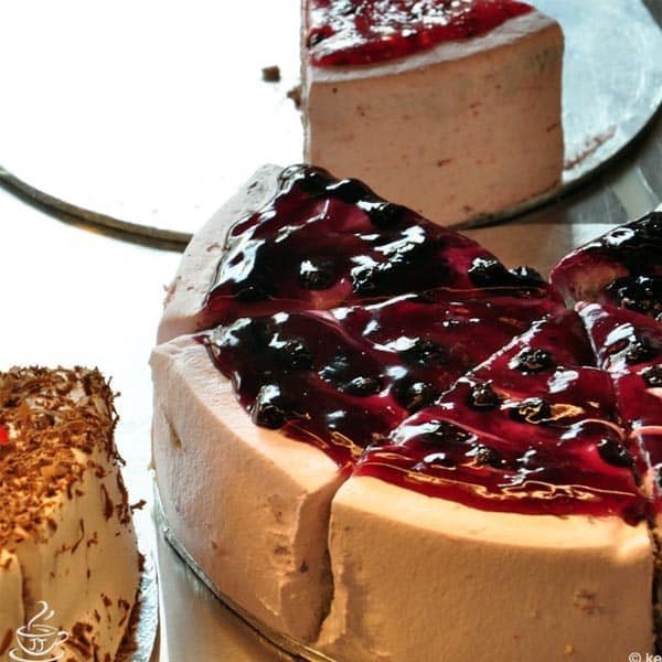 Strawberry Cheese Cake – Jammin Java Cakes Faisalabad Strawberry Cheese Cake - Jammin Java Cakes Faisalabad | Giftoo Pakistan